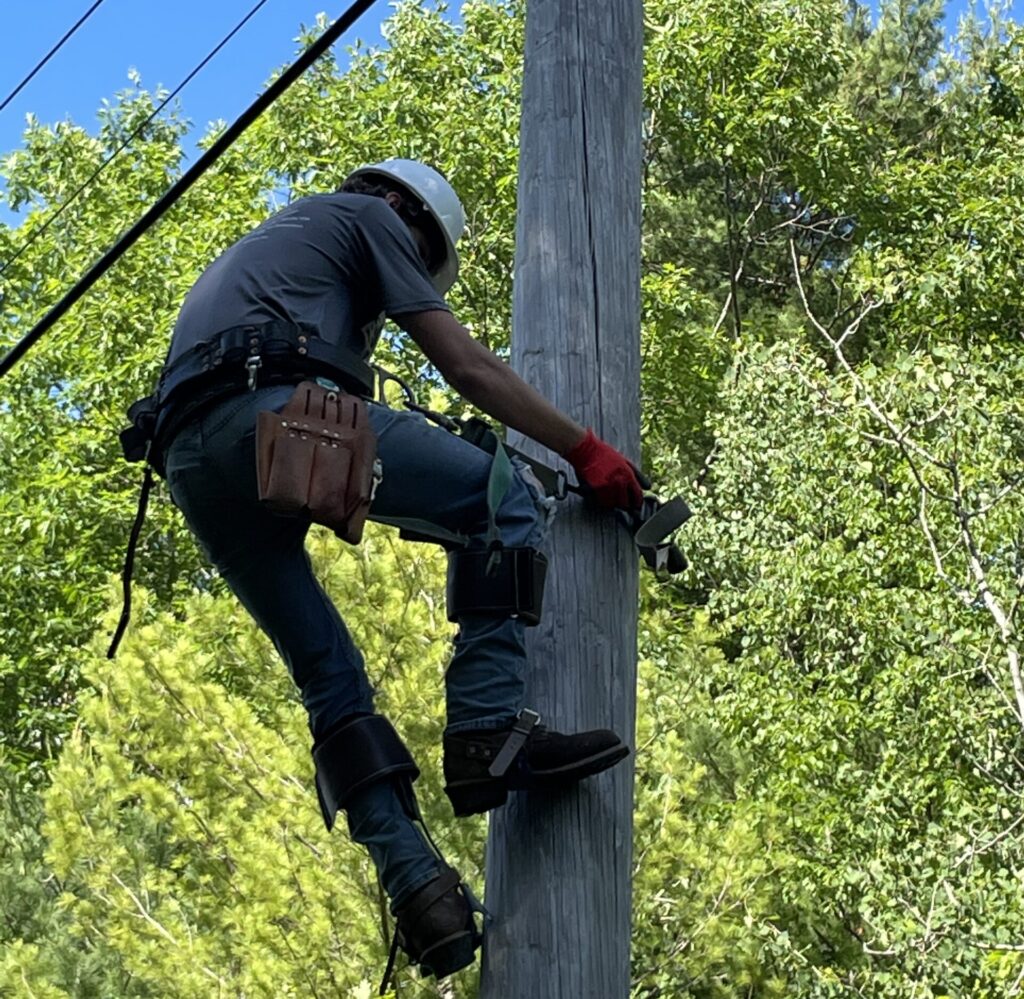 TermLink Solutions crew installing aerial fiber for government broadband project